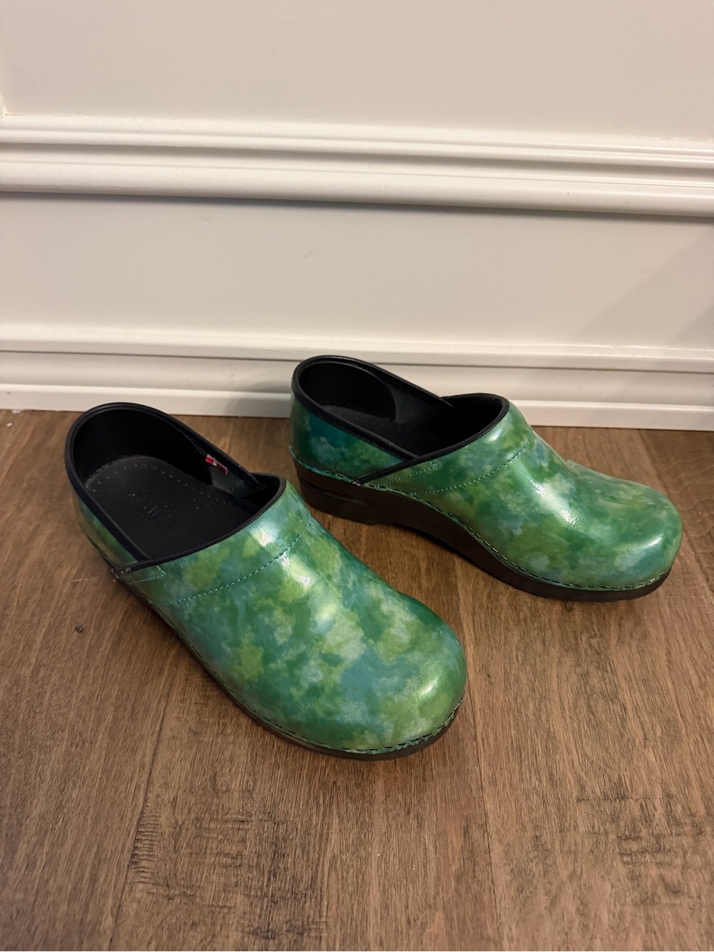 Sanita The Original Danish Clog, Green Tie-Dye, Glossy, Leather Clogs, Sz 39